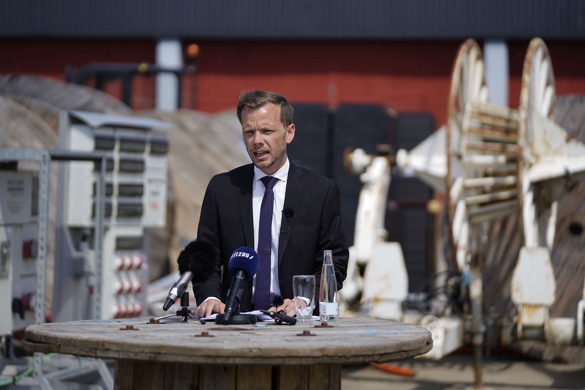  Beskæftigelsesministeren Peter Hummelgaard præsenterer regeringens opkvalificeringsudspil, på virksomheden Kemp og Lauritzen i Albertslund onsdag den 10. juni 2020.